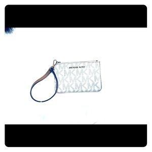 Michael kors wristlet